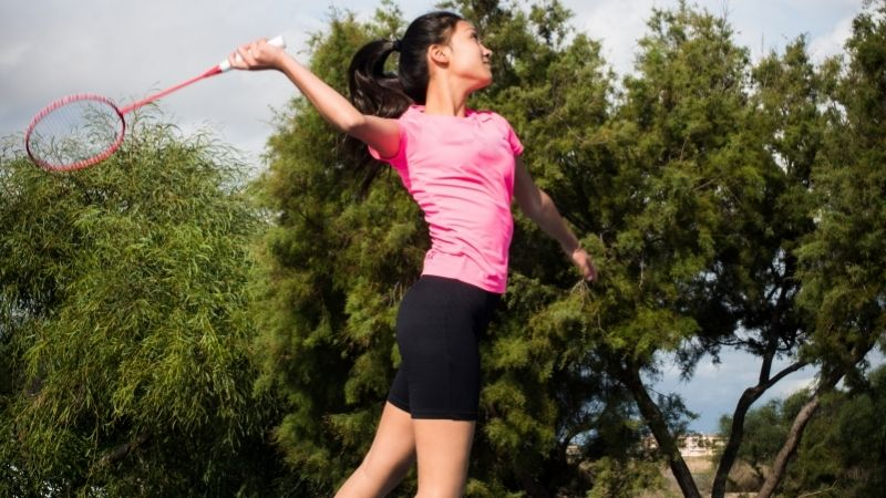 Chọn Trang Phục Cầu Lông Cho Trẻ Em